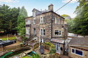 Spacious 3 Bedroom Ground Floor Apartment - 10 mins from City Centre